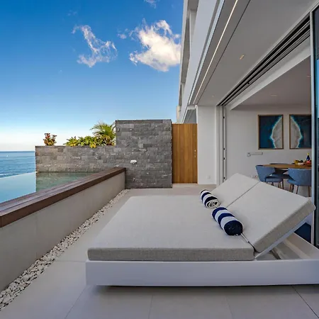 Aquasuites Luxury Penthouse A03 *