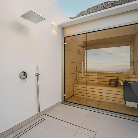Aquasuites Luxury Penthouse A03 Apartment